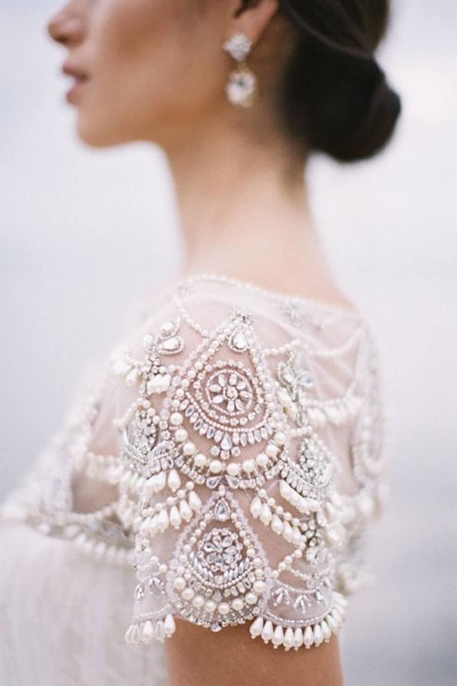 vestido de novia con perlas